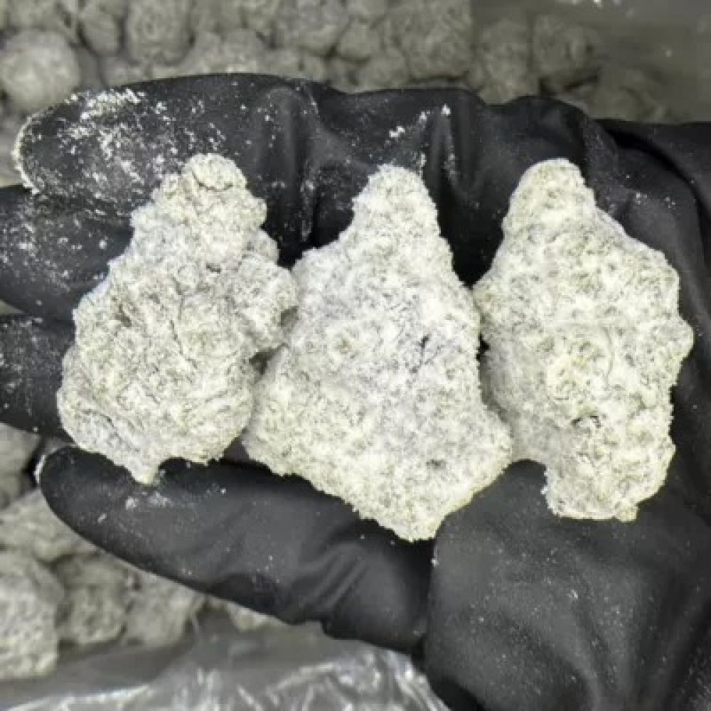 SNOW CAPS